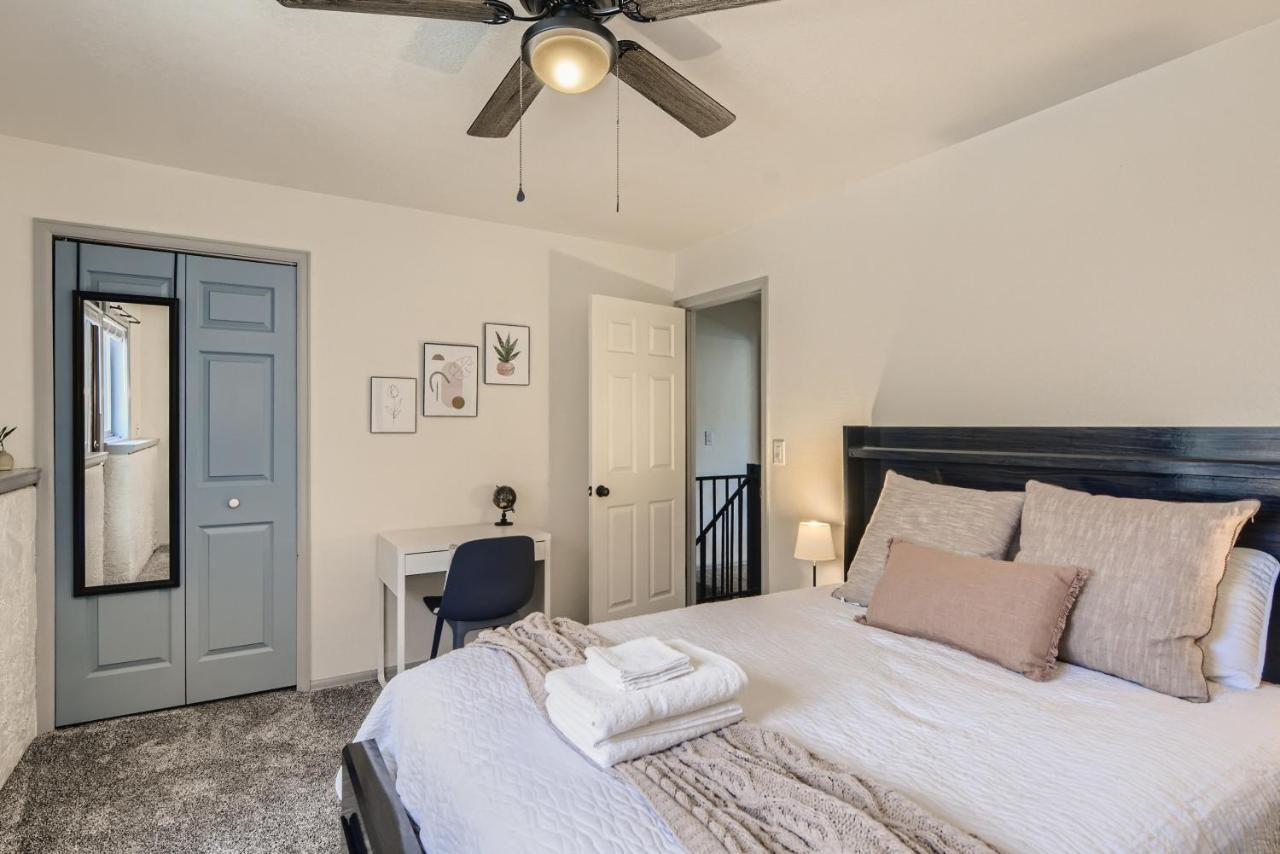 Rare Find Modern Townhome In The Heart Of Old Colorado City Colorado Springs Exteriér fotografie